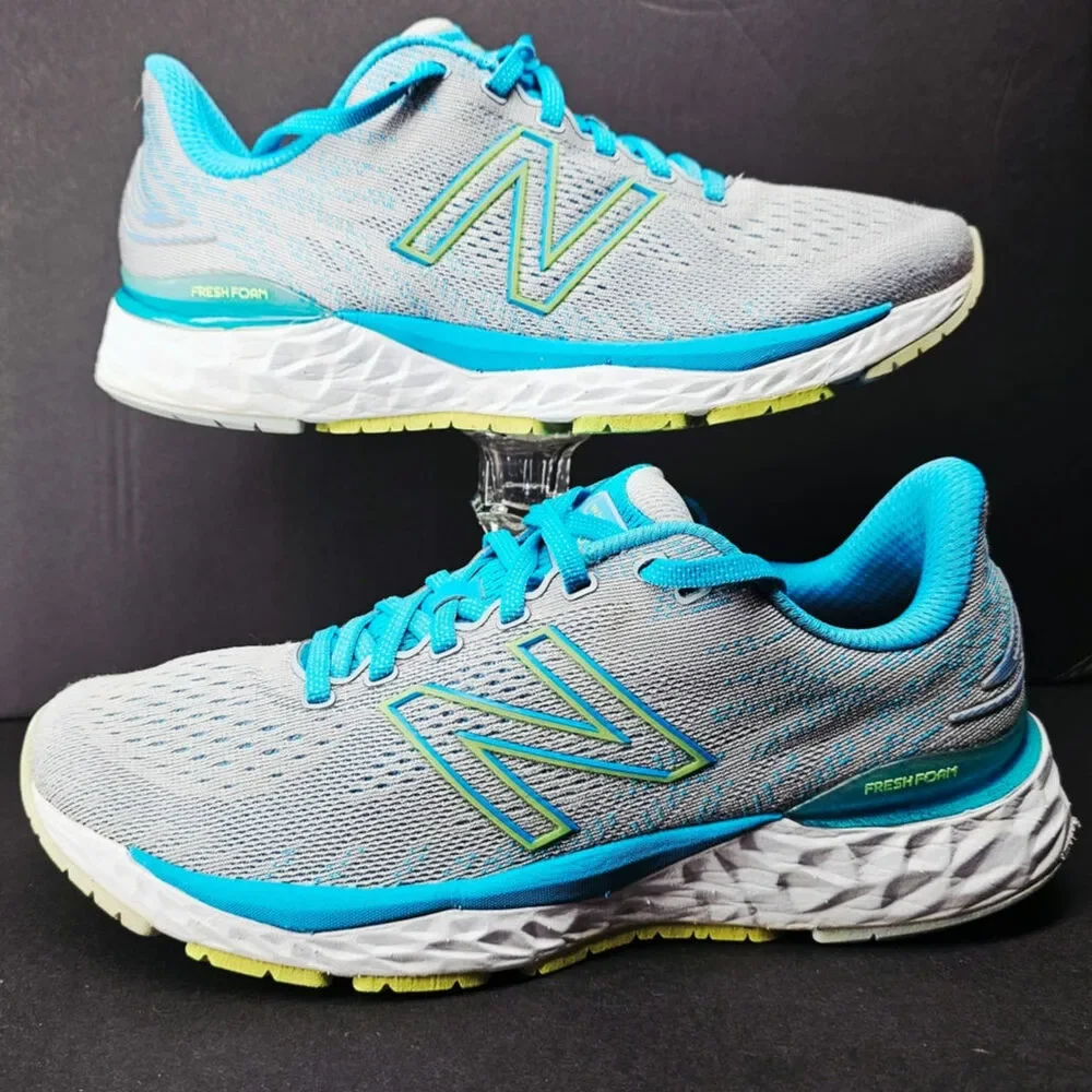 New Balance Women 9.5